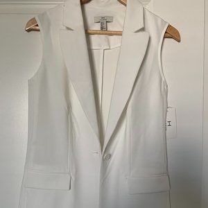 Sleevless Coat Jacket